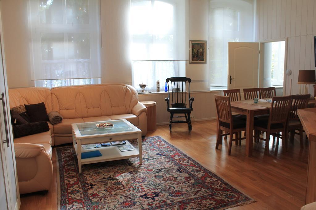 Ferienwohnung "Zur Alten Schule" Neuburxdorf Rum bild